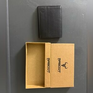 BRAND NEW Black Leather Wallet